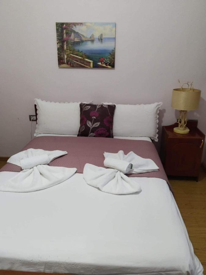 Eagle House Villa Permet Luaran gambar