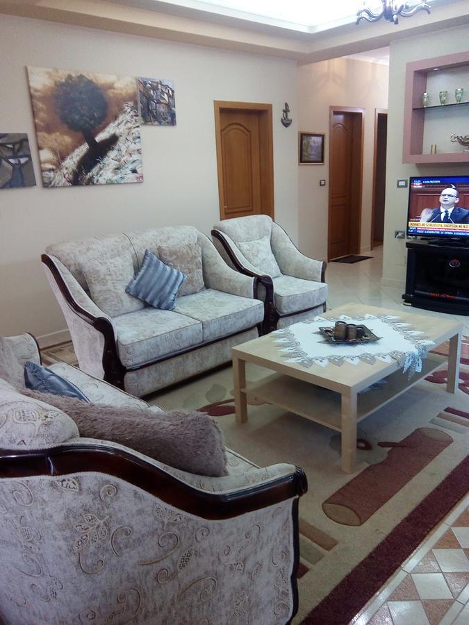 Eagle House Villa Permet Luaran gambar