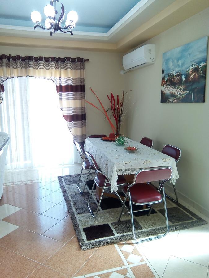 Eagle House Villa Permet Luaran gambar